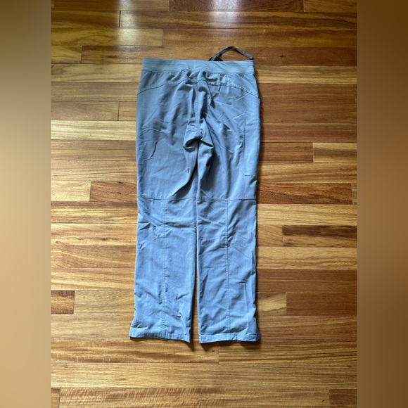 Figs Kade Cargo Scrub Pants - Picture 3 of 6